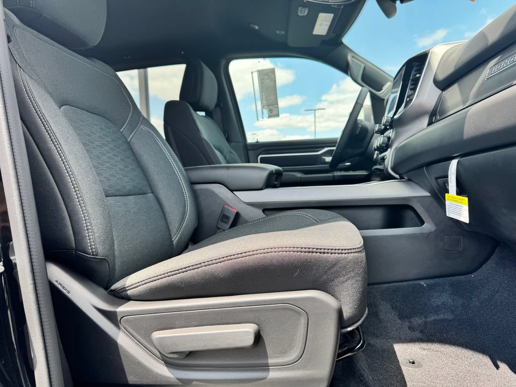 New 2026 RAM 1500 Big Horn AWD/4WD image 11