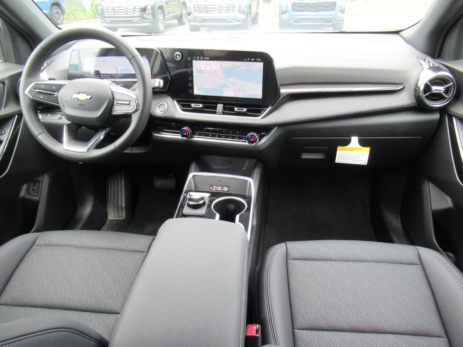 Used 2026 Chevrolet Equinox LT w/ Convenience Package II FWD image 12