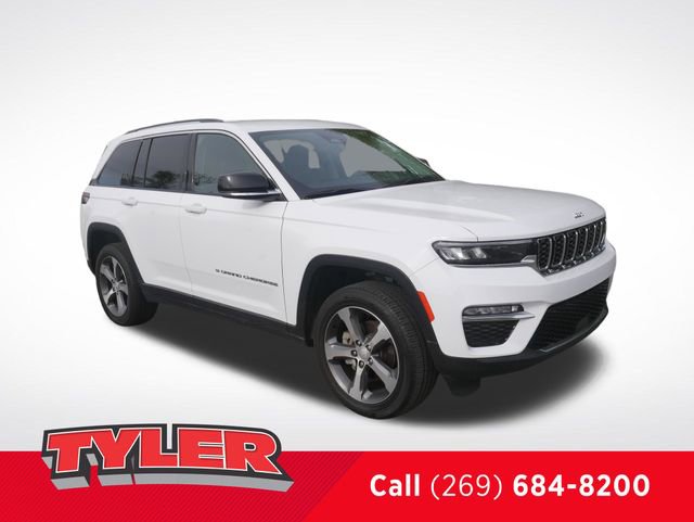 Certified 2023 Jeep Grand Cherokee Limited w/ Trailer Tow Prep Group (B)
