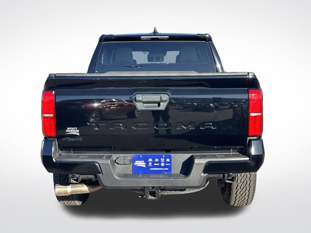 Used 2024 Toyota Tacoma TRD Off-Road image 4
