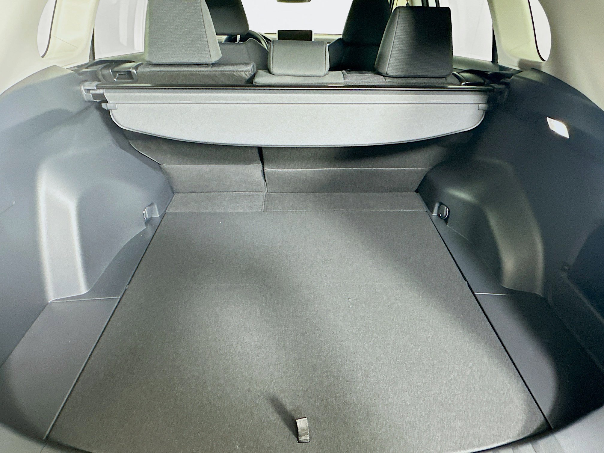 Used 2025 Toyota RAV4 LE image 27