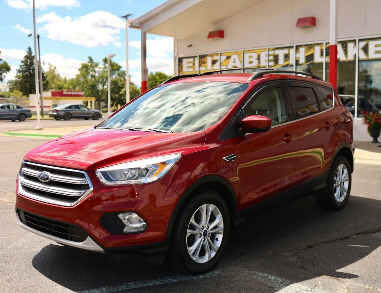Used 2017 Ford Escape SE w/ SE Leather Comfort Package