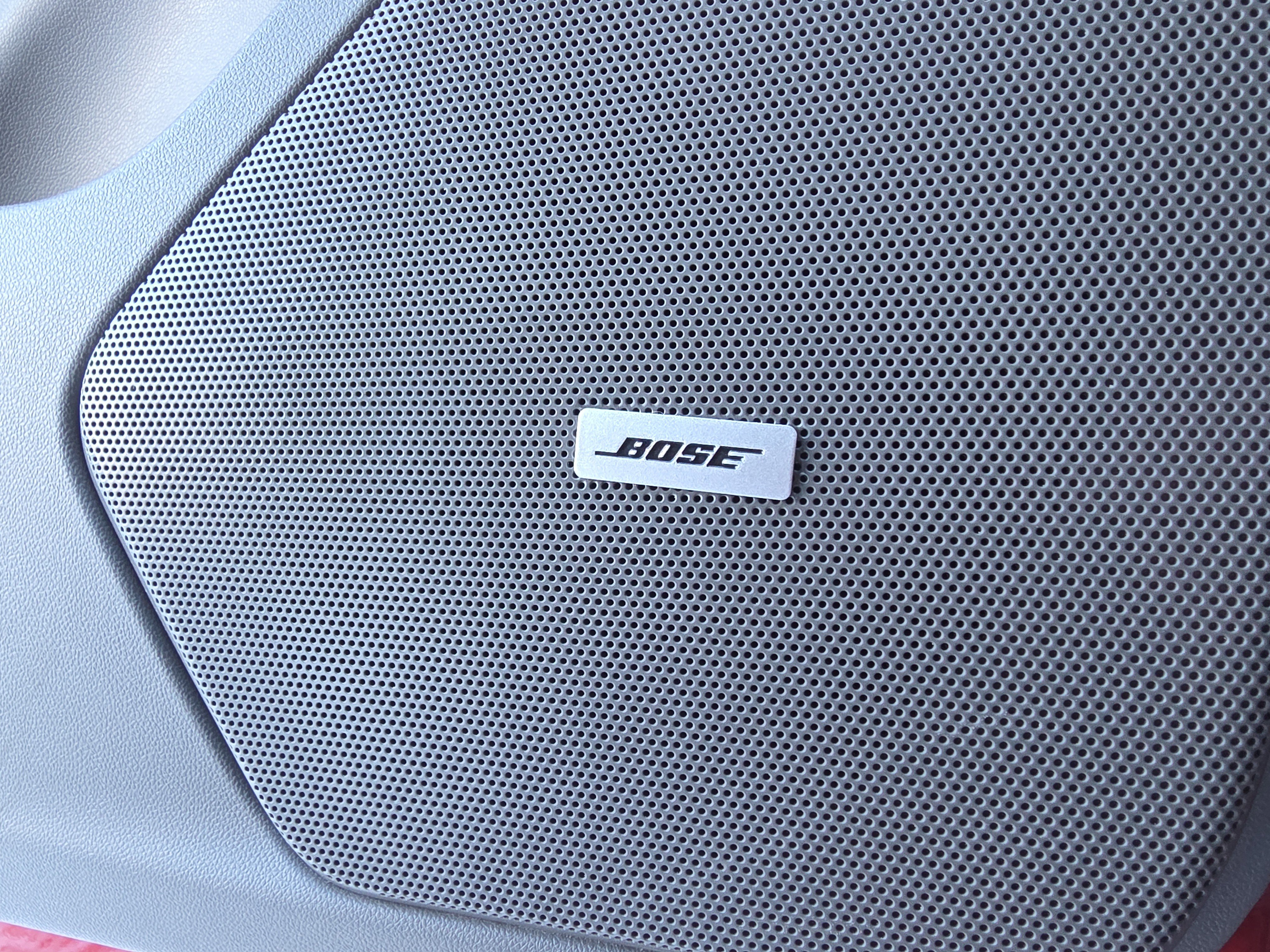 Used 2025 Cadillac XT6 Premium Luxury image 12