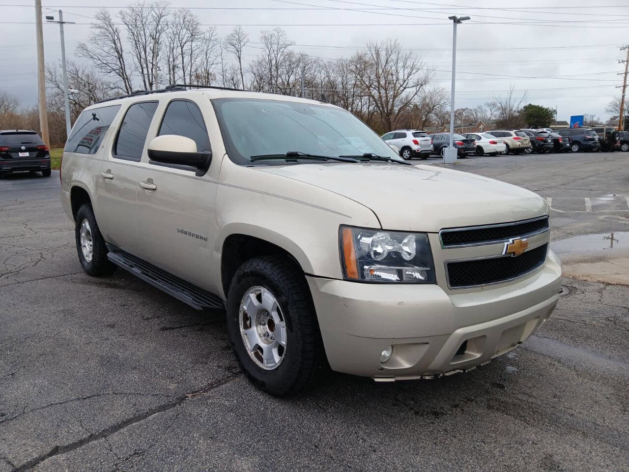 Used 2012 Chevrolet Suburban LT image 3