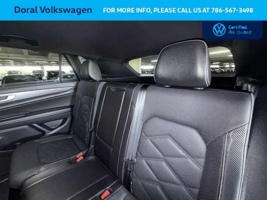 Certified 2024 Volkswagen Atlas Cross Sport SE FWD image 22