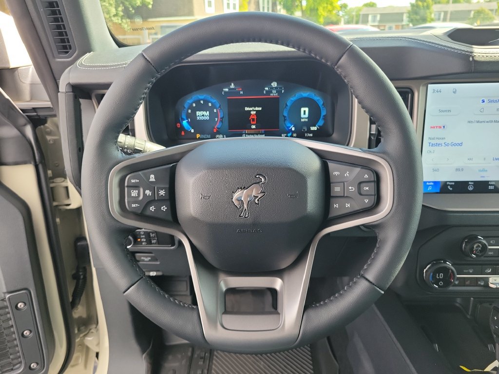 New 2026 Ford Bronco Outer Banks w/ Sasquatch Package AWD/4WD image 23