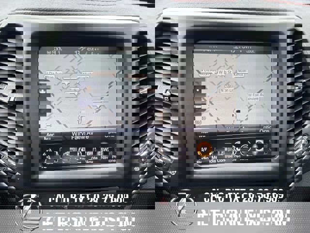 Used 2018 Jeep Cherokee Trailhawk w/ Comfort/Convenience Group image 16