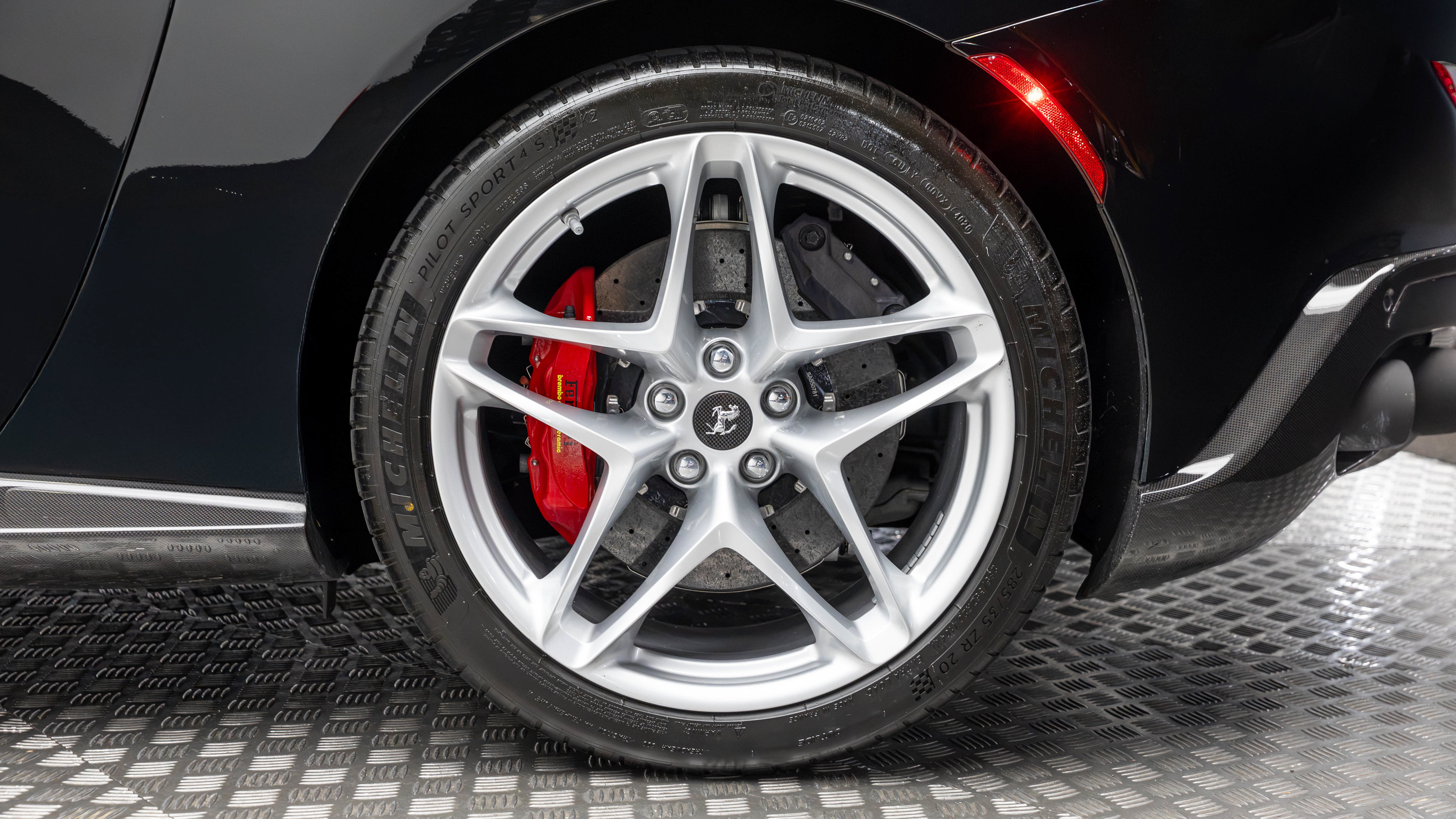 Used 2021 Ferrari Roma RWD image 40