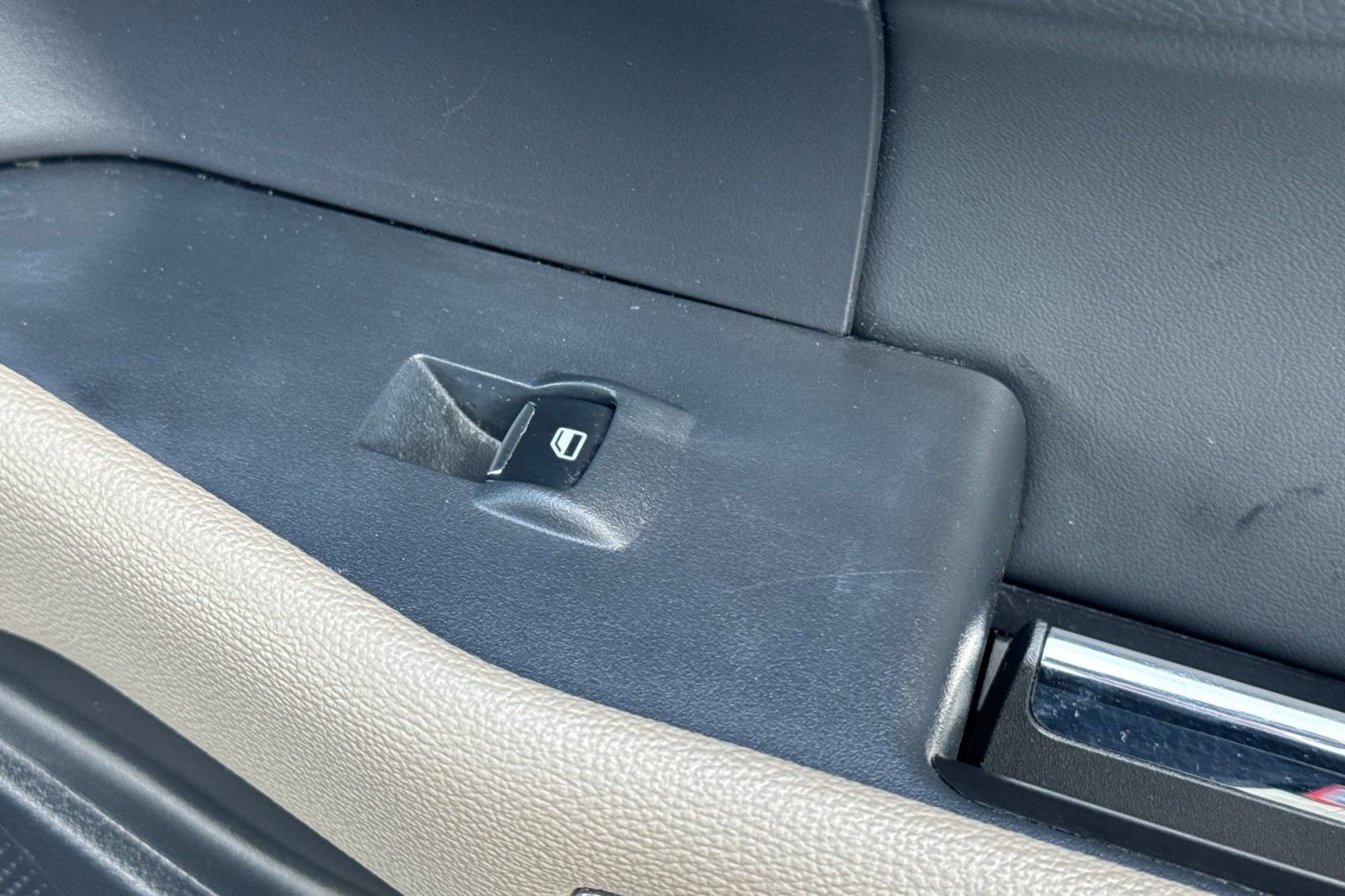 Used 2024 Ford Expedition Limited image 22