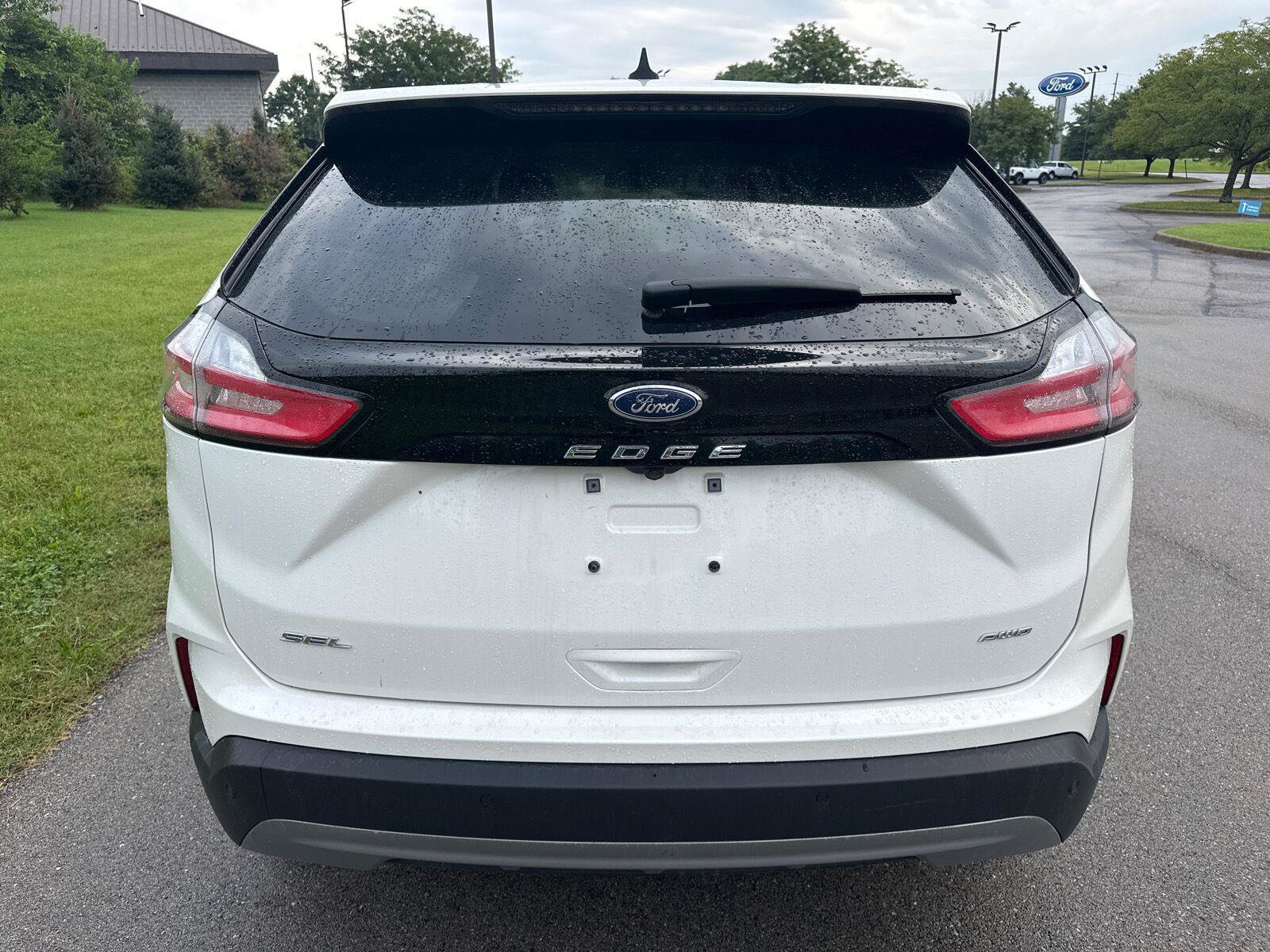 Used 2023 Ford Edge SEL w/ Convenience Package AWD/4WD image 13