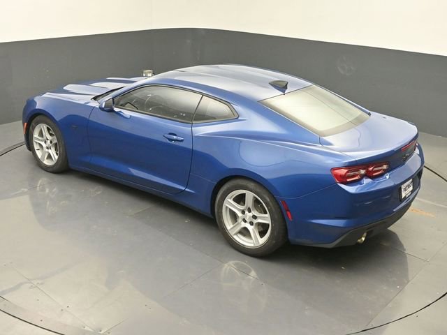 Used 2021 Chevrolet Camaro LT w/ Technology Package RWD image 28