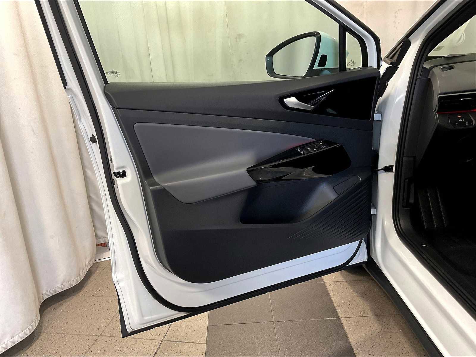 Used 2021 Volkswagen ID.4 Pro w/ ID.4 Protection Package image 9