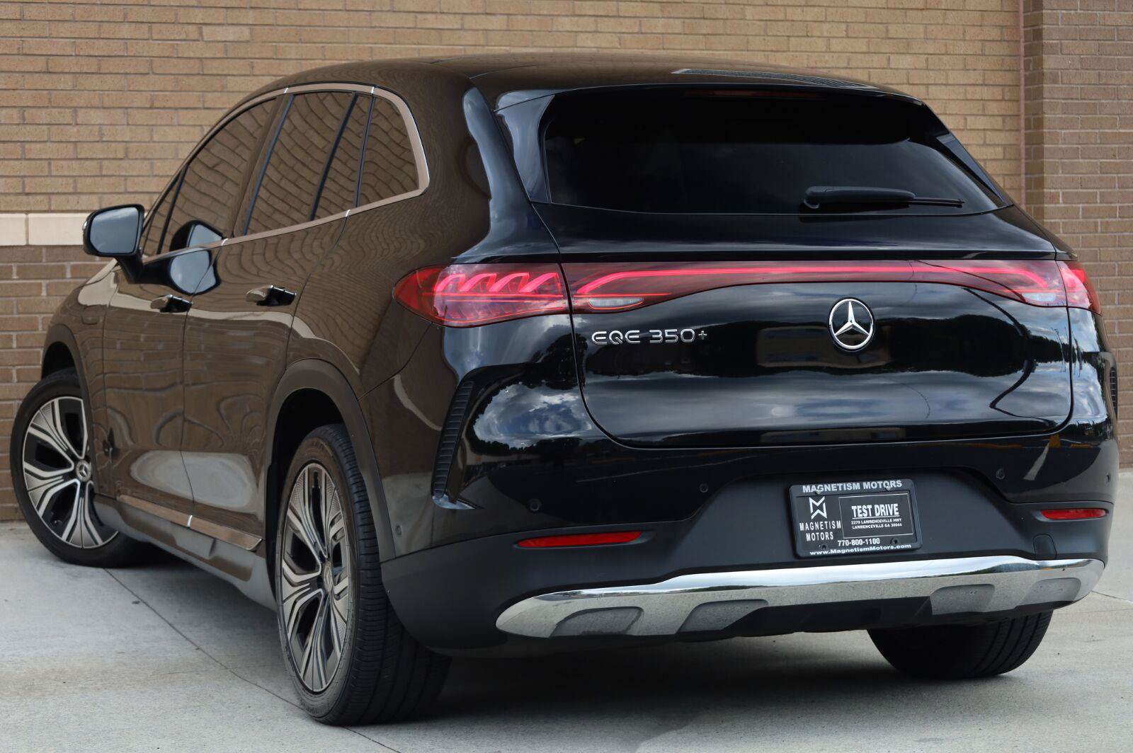 Used 2023 Mercedes-Benz EQE 350+ SUV image 10