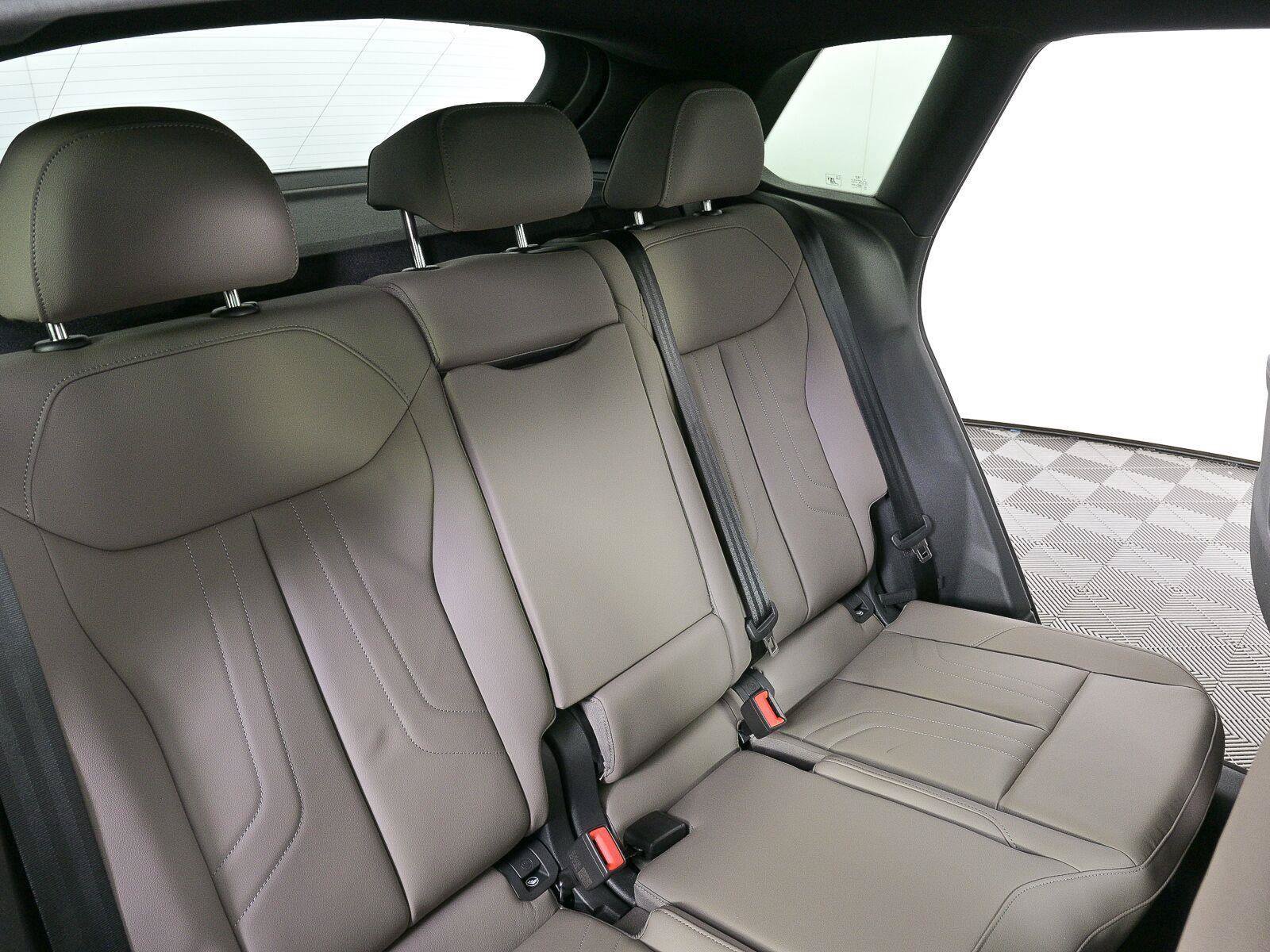 New 2026 Audi Q3 quattro 2.0T AWD/4WD image 34
