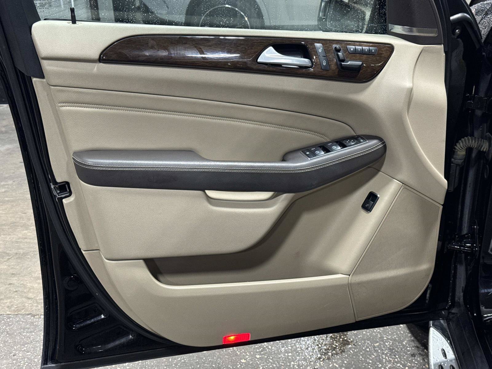 Used 2013 Mercedes-Benz ML 350 4MATIC image 19