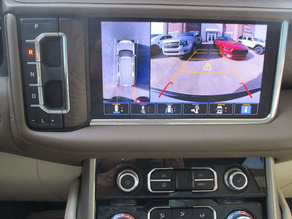 Used 2021 GMC Yukon XL Denali image 8