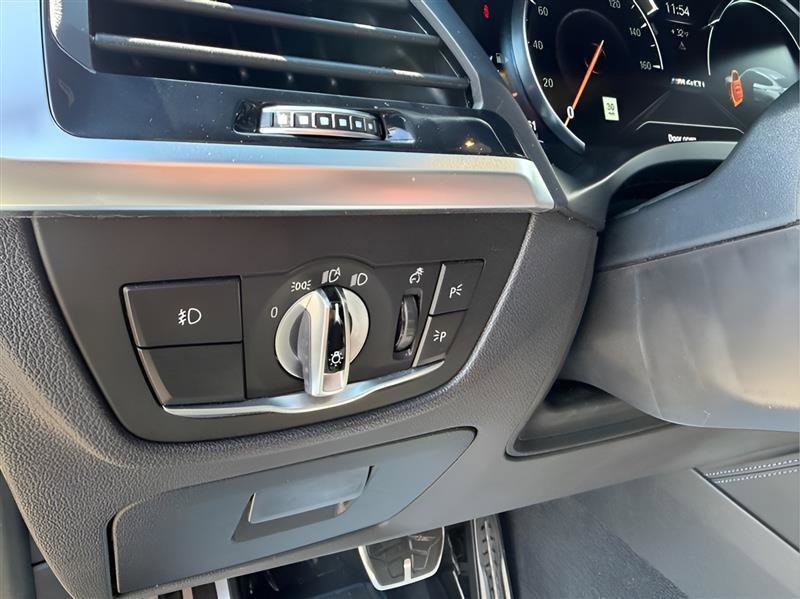 Used 2019 BMW X4 M40i w/ Executive Package image 27