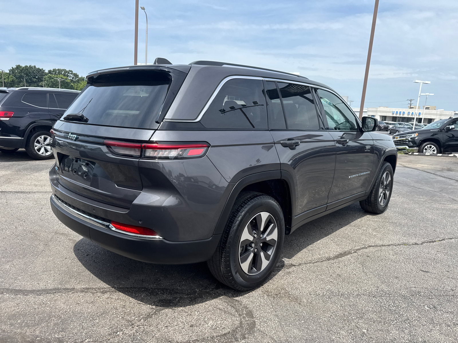 Used 2022 Jeep Grand Cherokee Limited 4xe AWD/4WD image 5