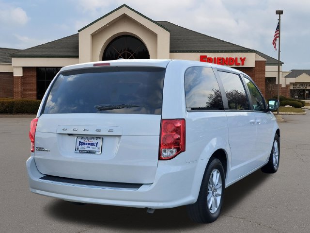 Used 2020 Dodge Grand Caravan SE FWD image 3