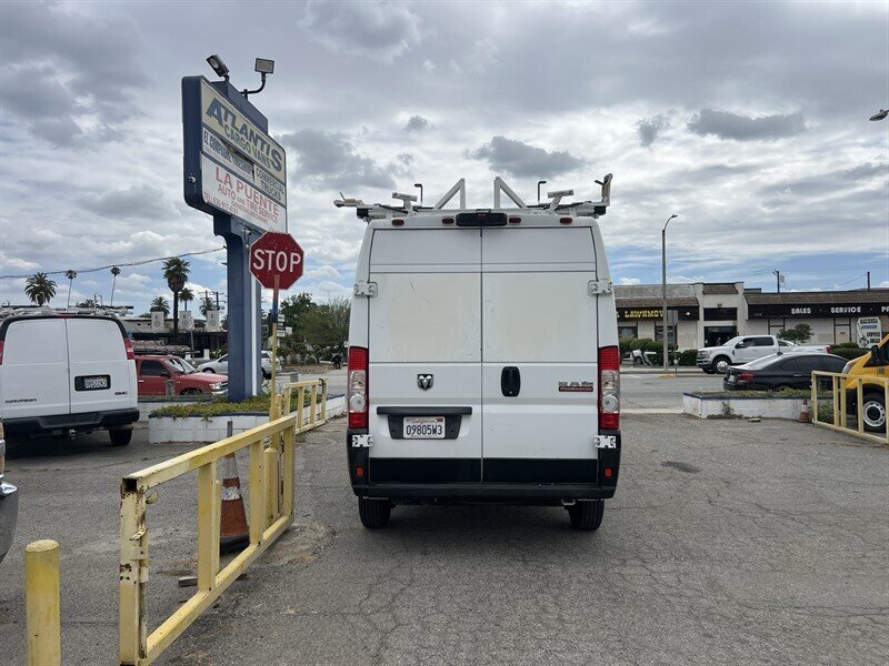 Used 2021 RAM ProMaster 2500 FWD image 3