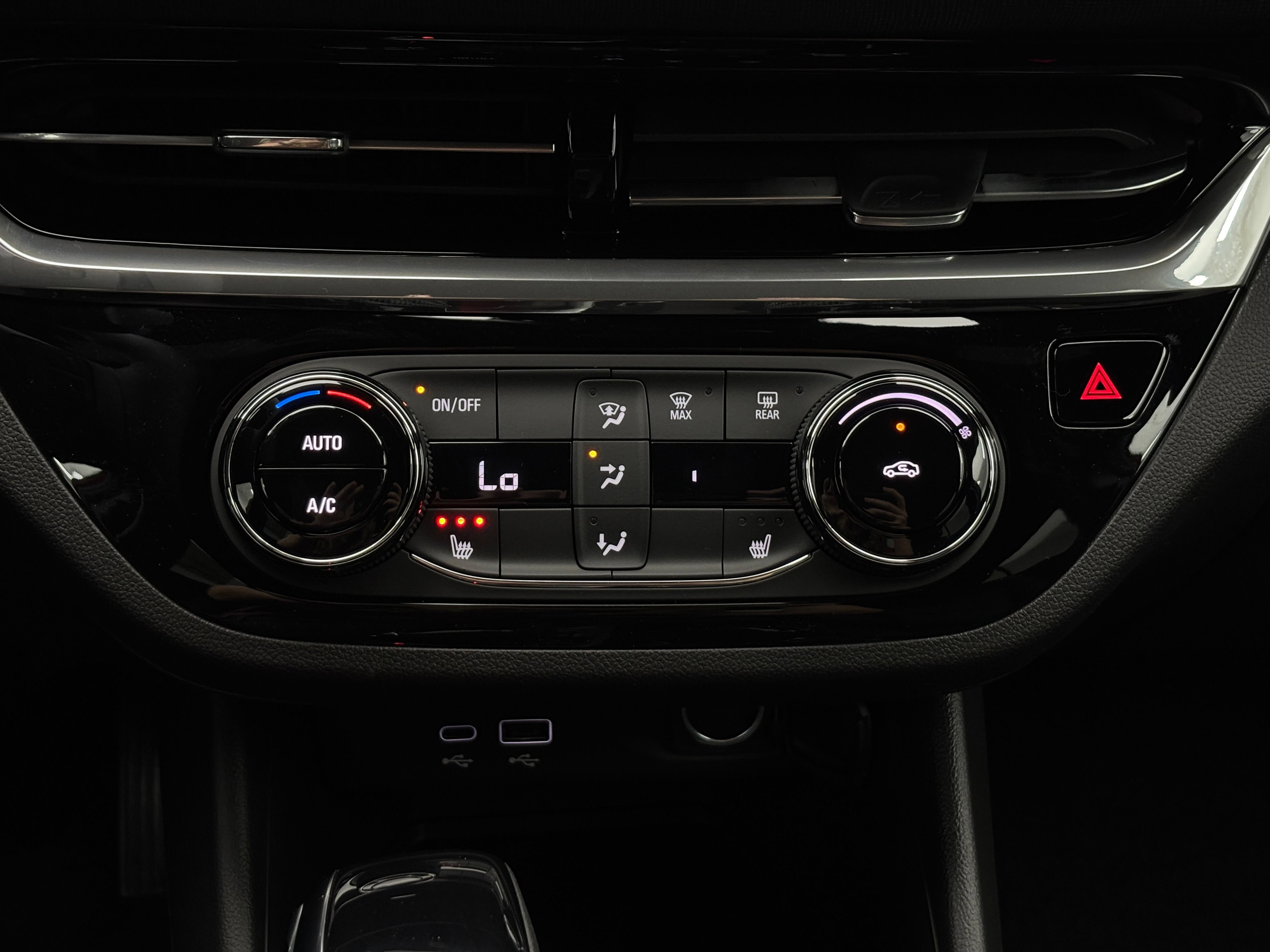 New 2026 Buick Envista Sport Touring w/ Convenience I Package FWD image 24