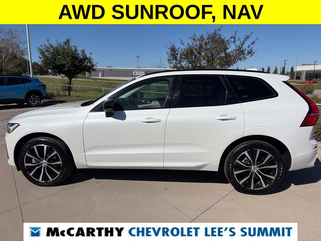 Used 2024 Volvo XC60 B5 Plus AWD/4WD image 5