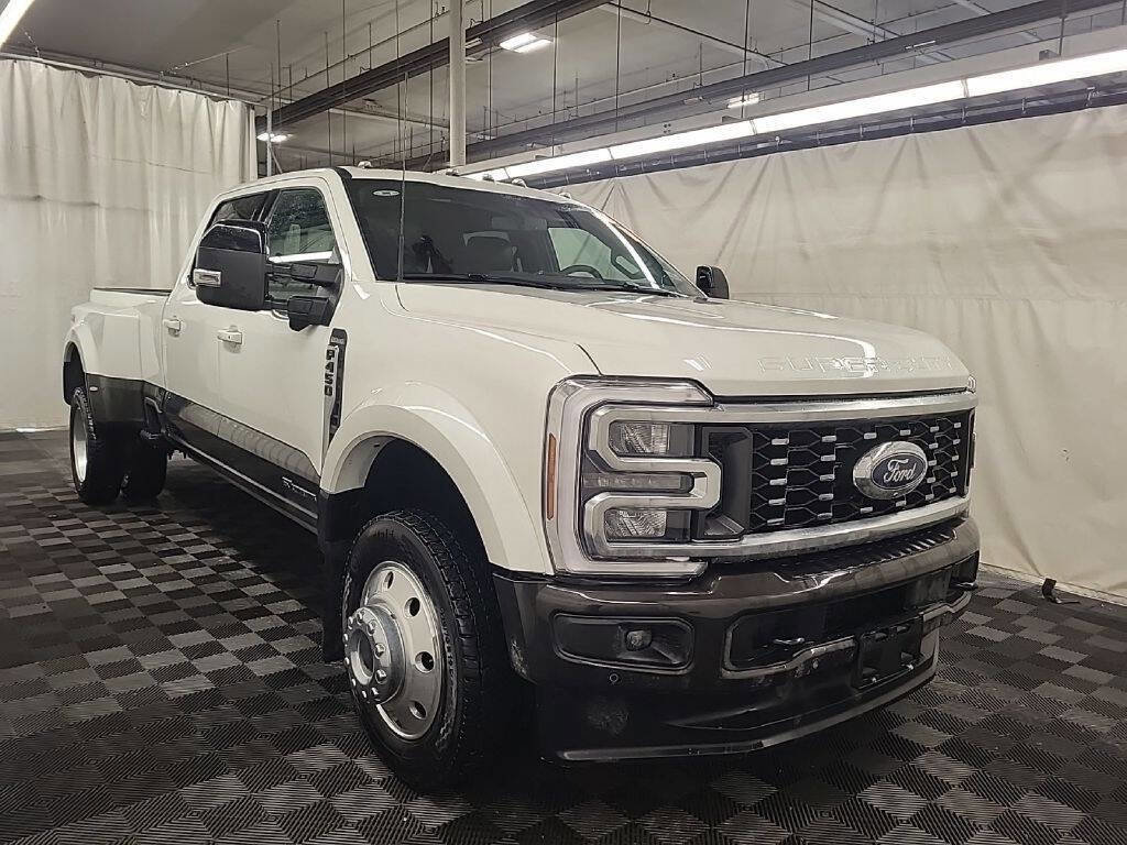 Used 2025 Ford F450 King Ranch image 4