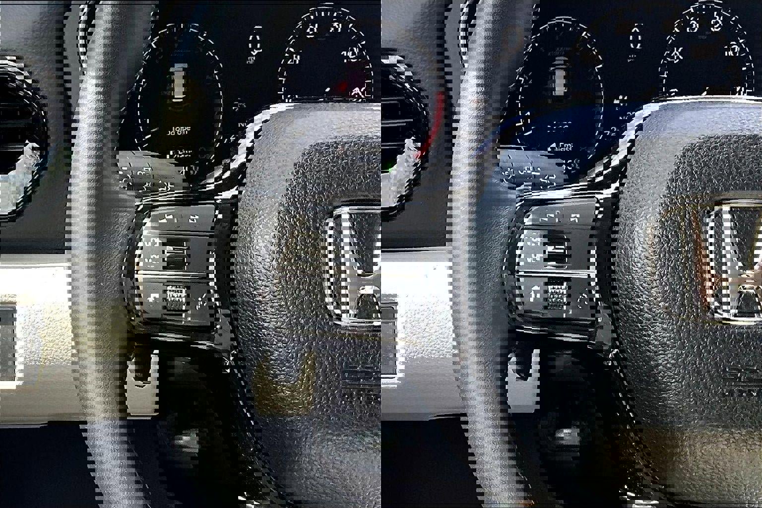 Used 2025 Honda Pilot EX-L image 14