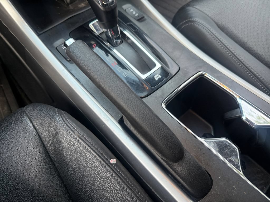 Used 2015 Honda Accord Touring image 20