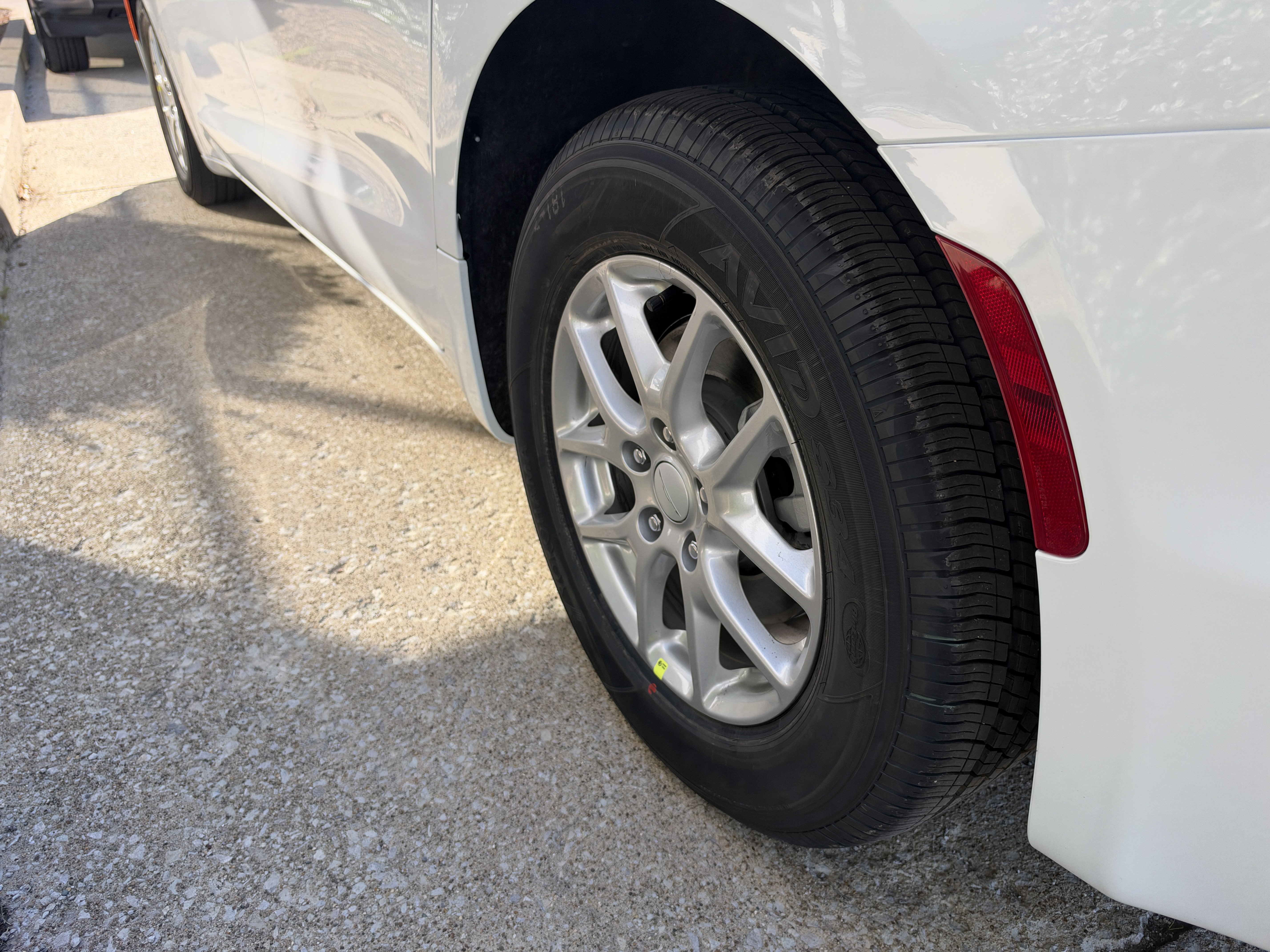 New 2027 Chrysler Pacifica LX FWD image 14
