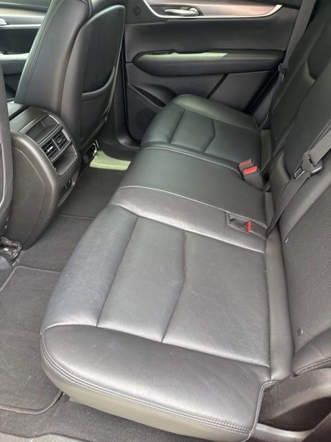 Used 2017 Cadillac XT5 Luxury w/ Driver Awareness Package image 7