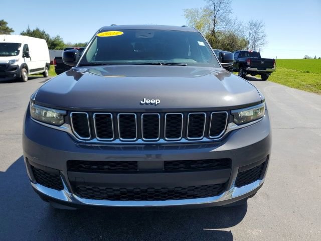 Used 2025 Jeep Grand Cherokee L Laredo w/ Luxury Tech Group I AWD/4WD image 8