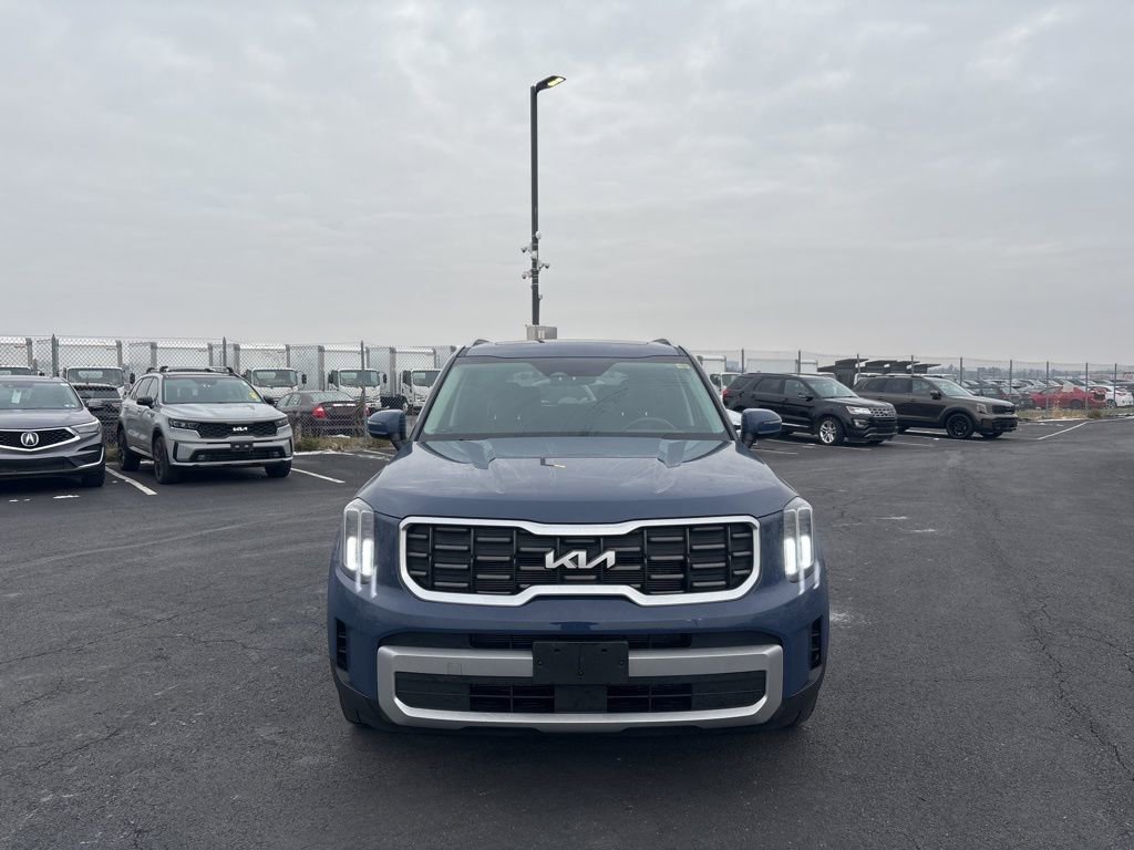 Used 2023 Kia Telluride S w/ S Sunroof Package image 8