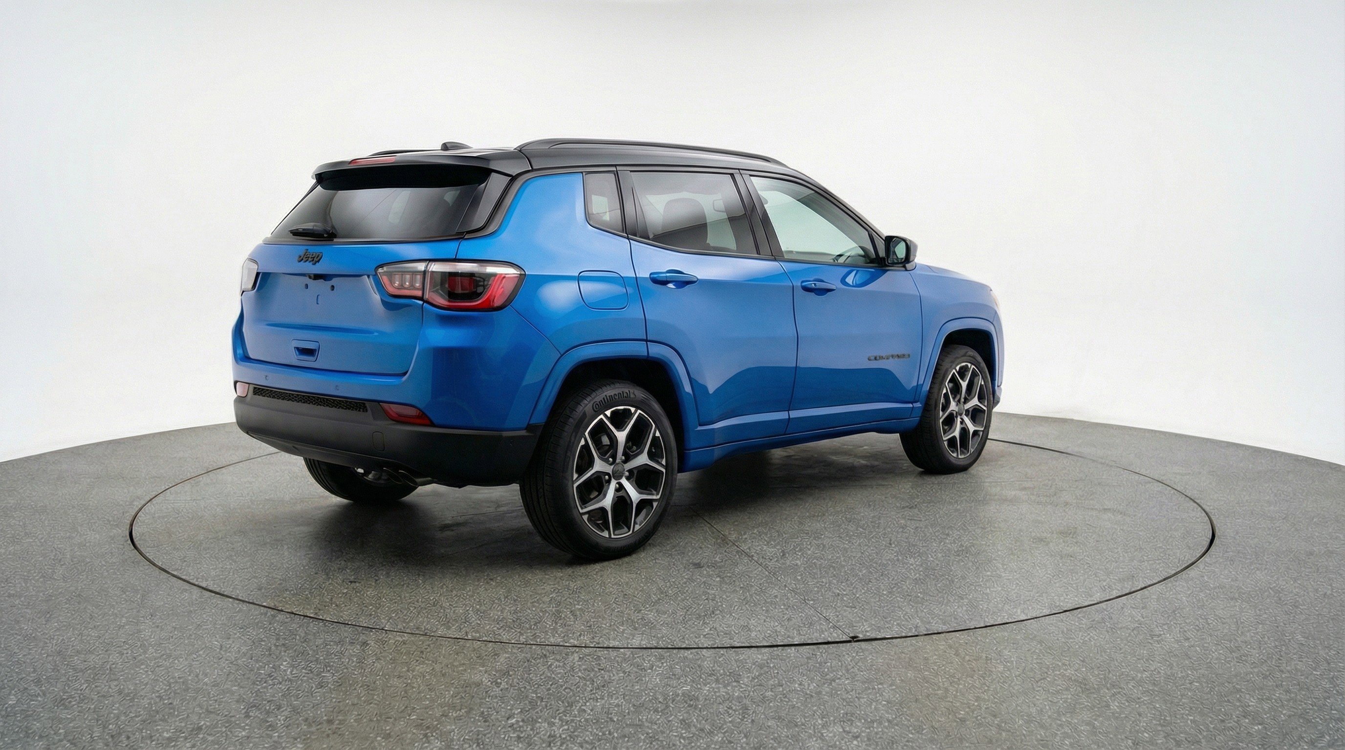 Used 2025 Jeep Compass Limited image 9