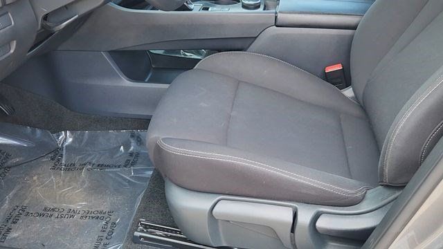 Used 2024 Nissan Rogue S AWD/4WD image 32