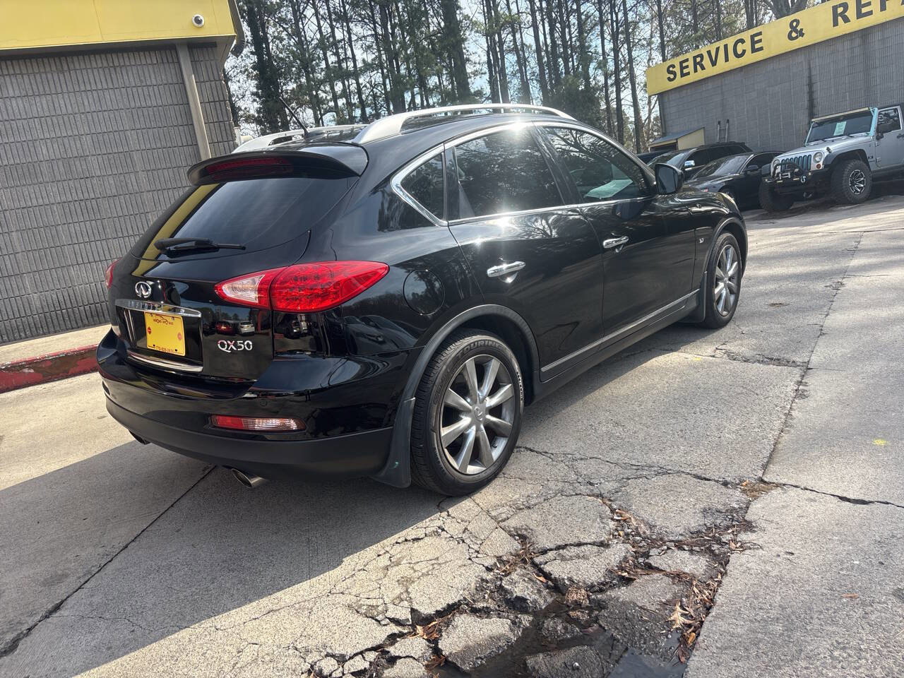 Used 2015 INFINITI QX50 Journey w/ Premium Package image 6