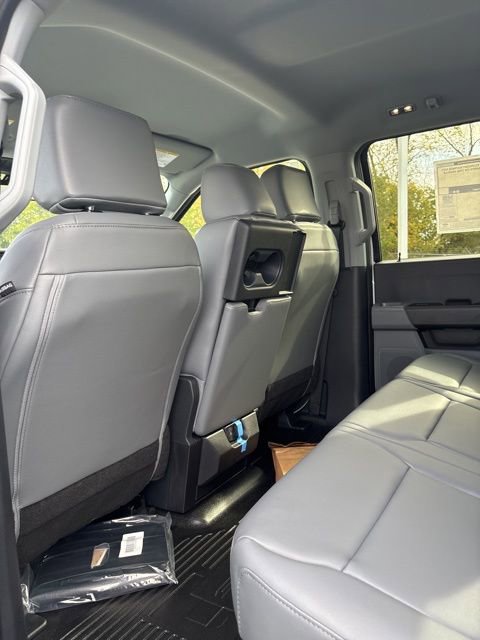 New 2026 Ford F550 4x4 Crew Cab image 35
