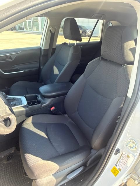Used 2024 Toyota RAV4 LE AWD/4WD image 14