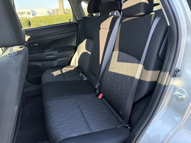 Used 2025 Mitsubishi Outlander Sport ES image 15
