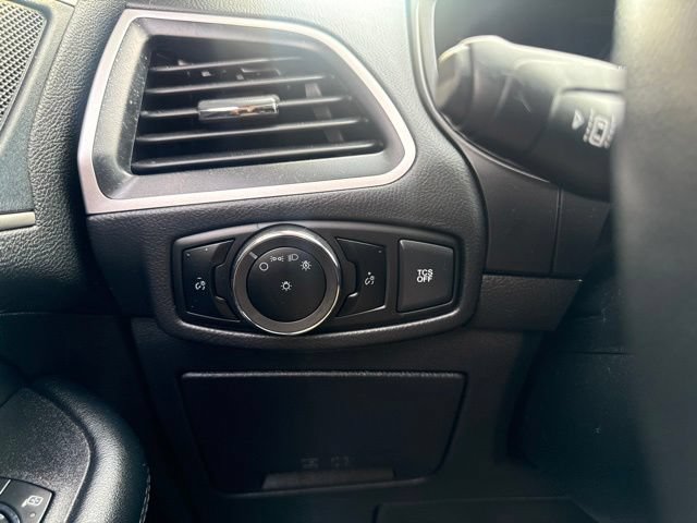 Used 2024 Ford Edge SEL AWD/4WD image 13