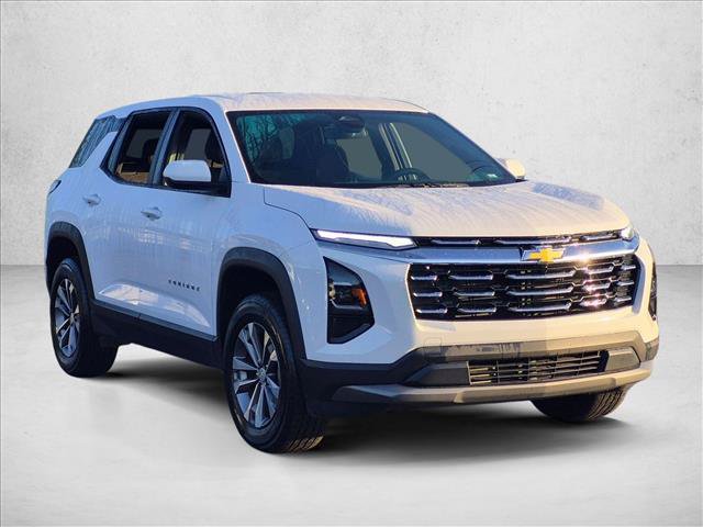 Used 2026 Chevrolet Equinox LT FWD image 3