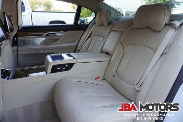 Used 2018 BMW 750i RWD image 99