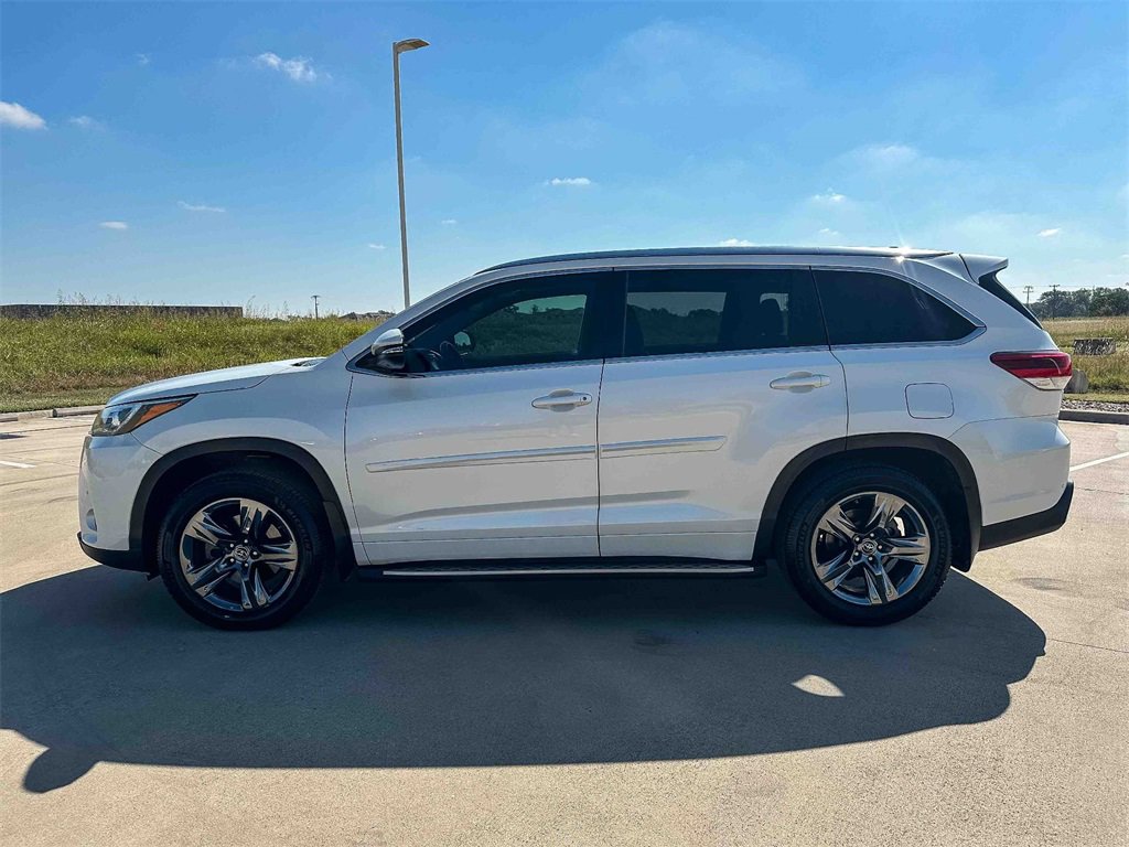 Used 2018 Toyota Highlander Limited Platinum image 6