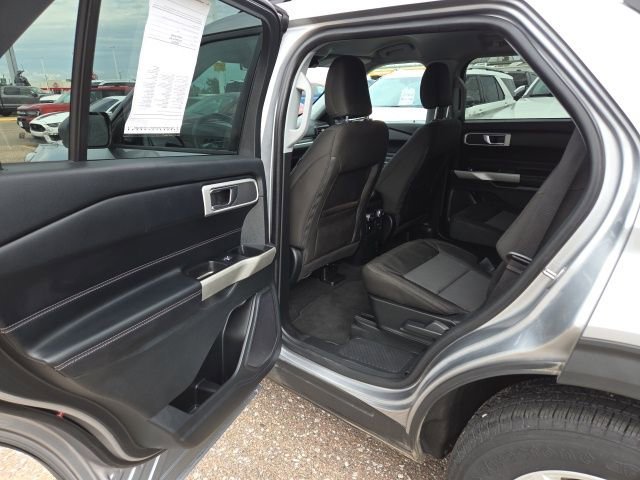 Used 2022 Ford Explorer XLT image 39
