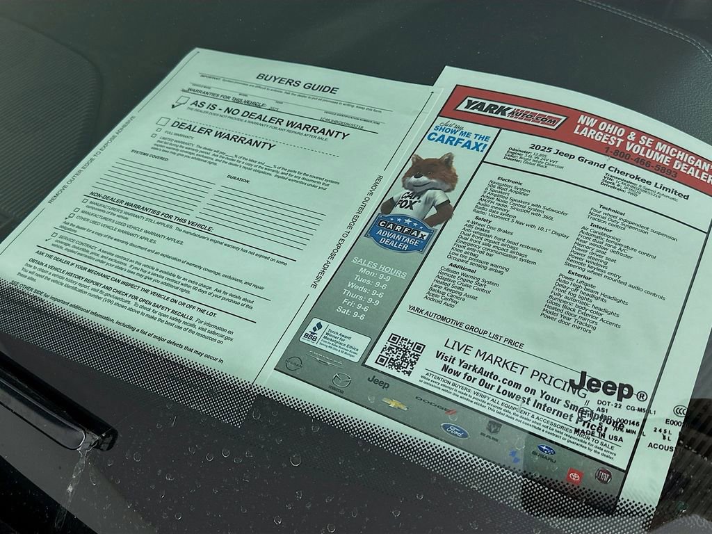 Certified 2025 Jeep Grand Cherokee Limited w/ Black Appearance Package image 16