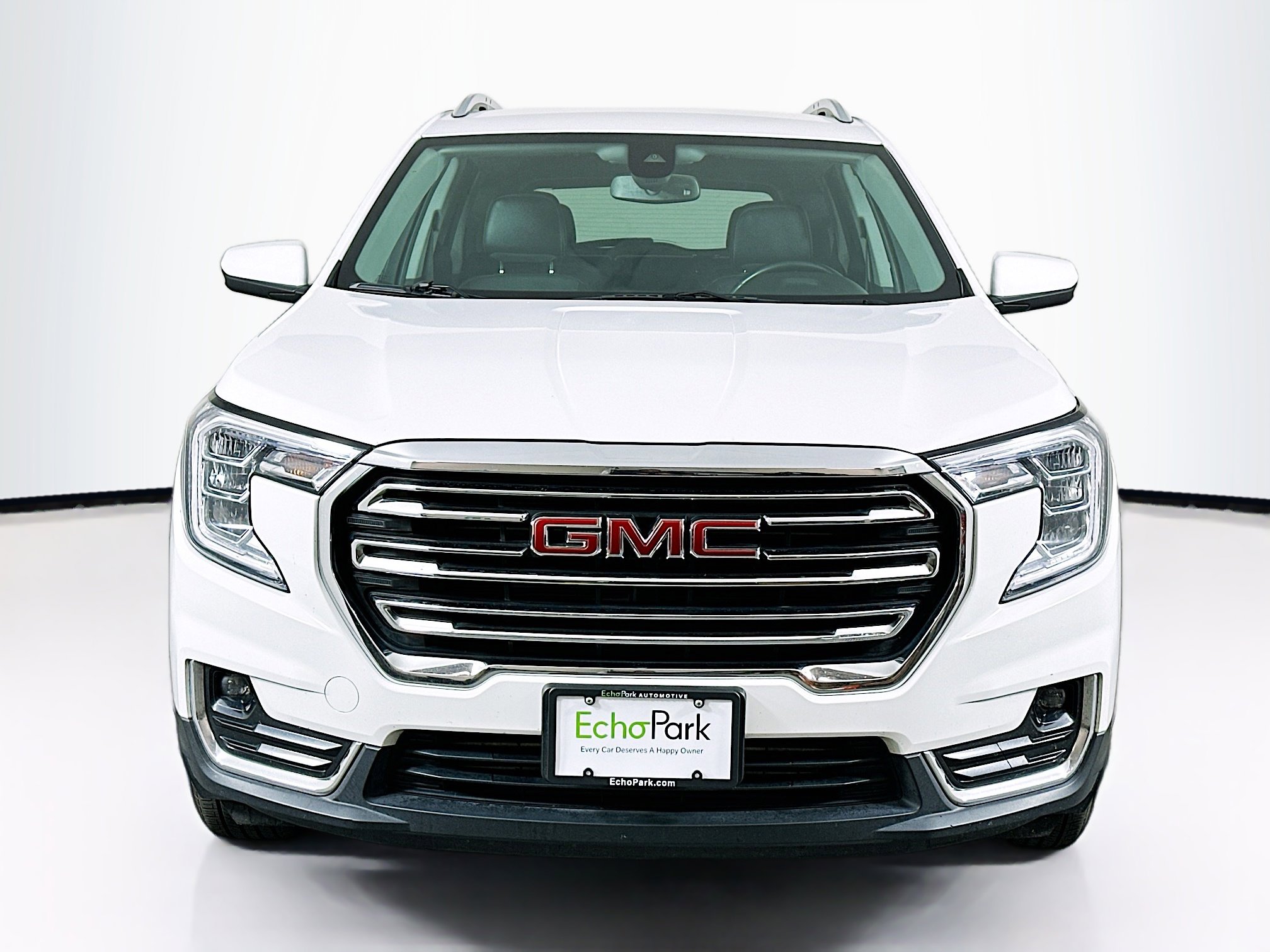Used 2023 GMC Terrain SLT image 2