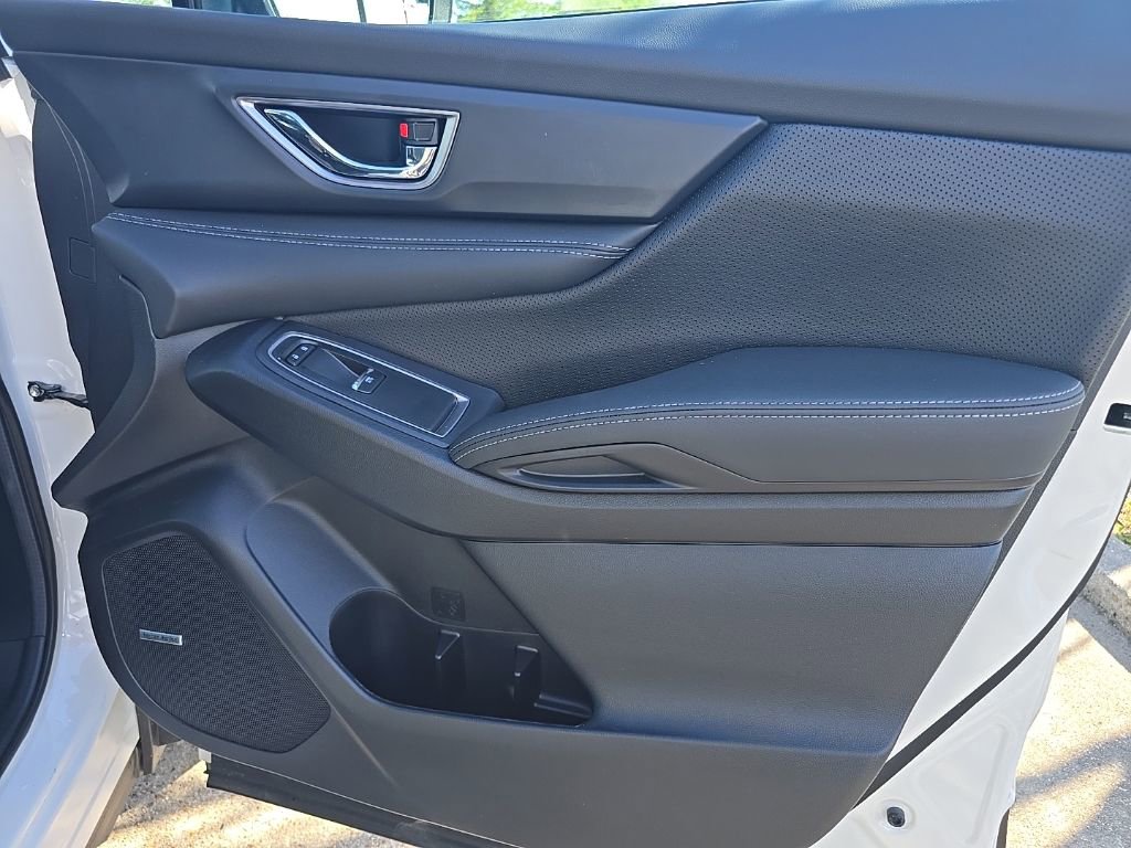 Certified 2025 Subaru Ascent Limited w/ Popular Package #2 image 38