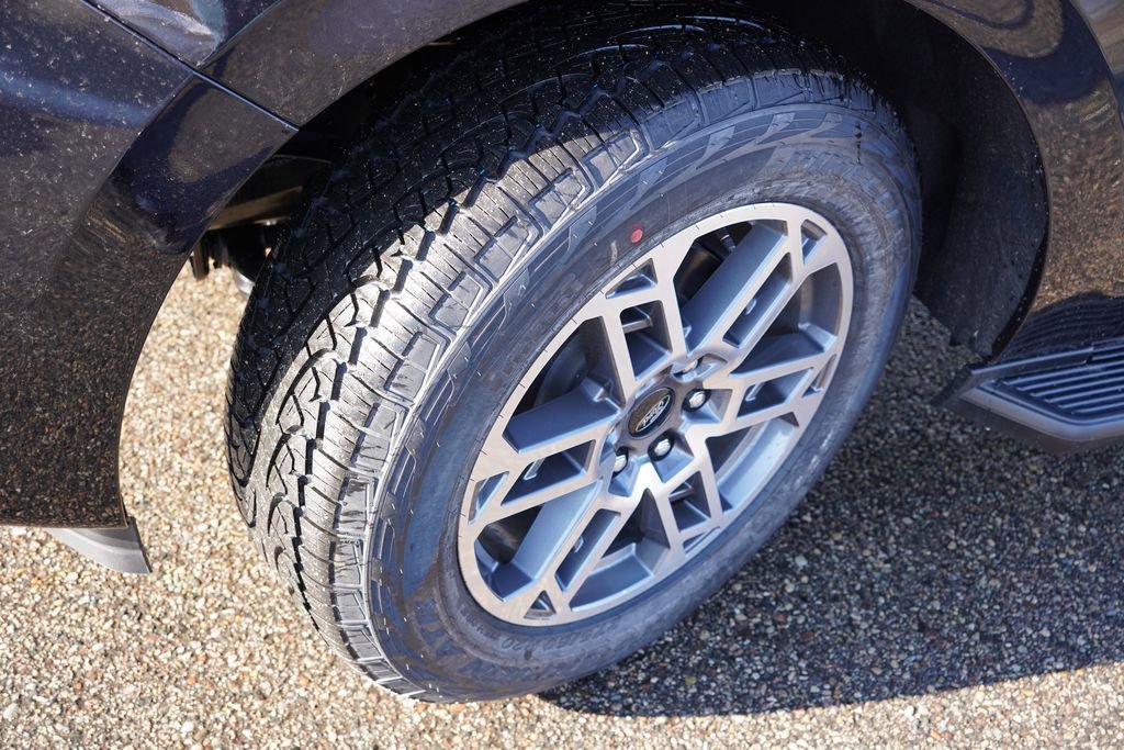 New 2026 Ford Expedition Max Active AWD/4WD image 11