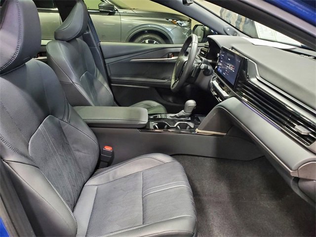 Used 2025 Toyota Camry XSE image 15