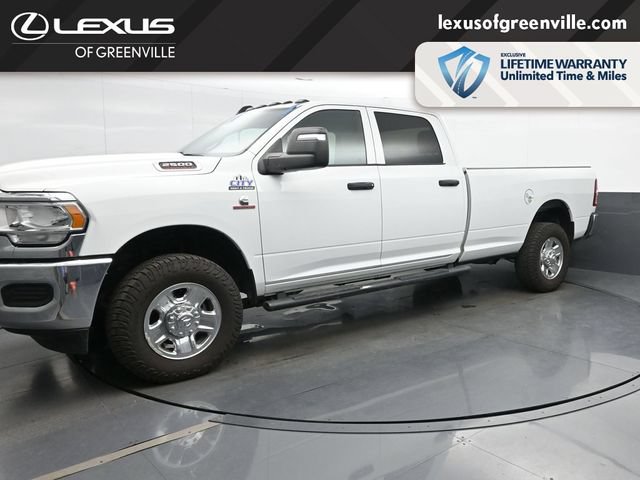 Used 2023 RAM 2500 Tradesman w/ Chrome Appearance Group AWD/4WD image 4